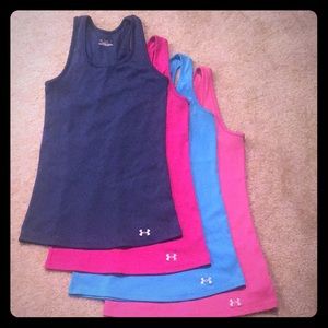 Set of 4 under armour workout tanks